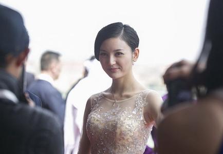 kd slot 77 link alternatif Yu Chi Yuan tersenyum ringan: Aku harus pergi ke istana malam ini untuk jamuan keluarga